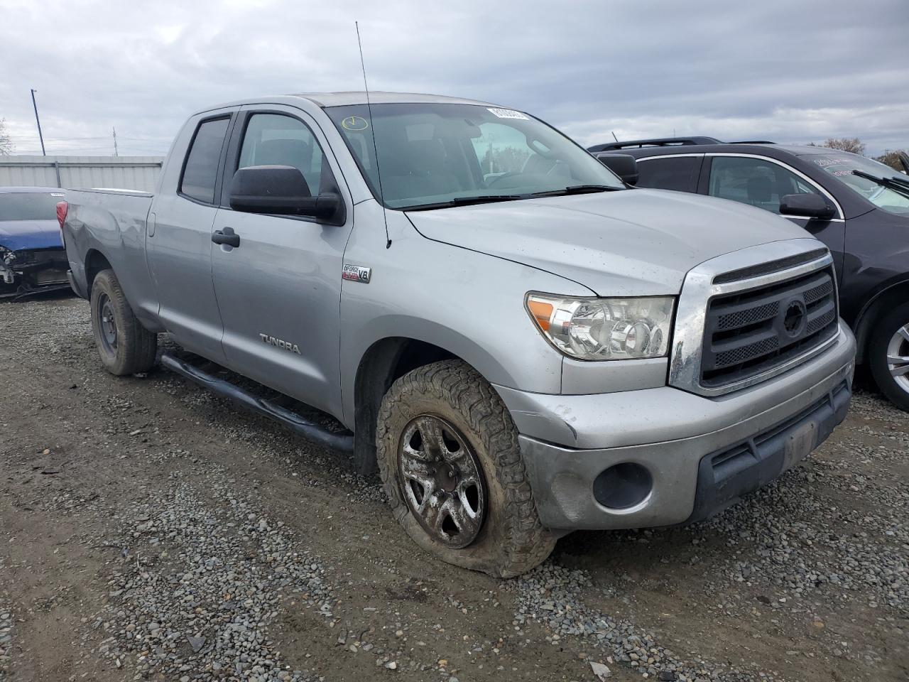 Photo 3 VIN: 5TFRY5F19AX084888 - TOYOTA TUNDRA 