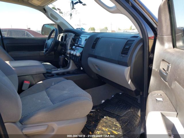 Photo 4 VIN: 5TFRY5F19BX104459 - TOYOTA TUNDRA 