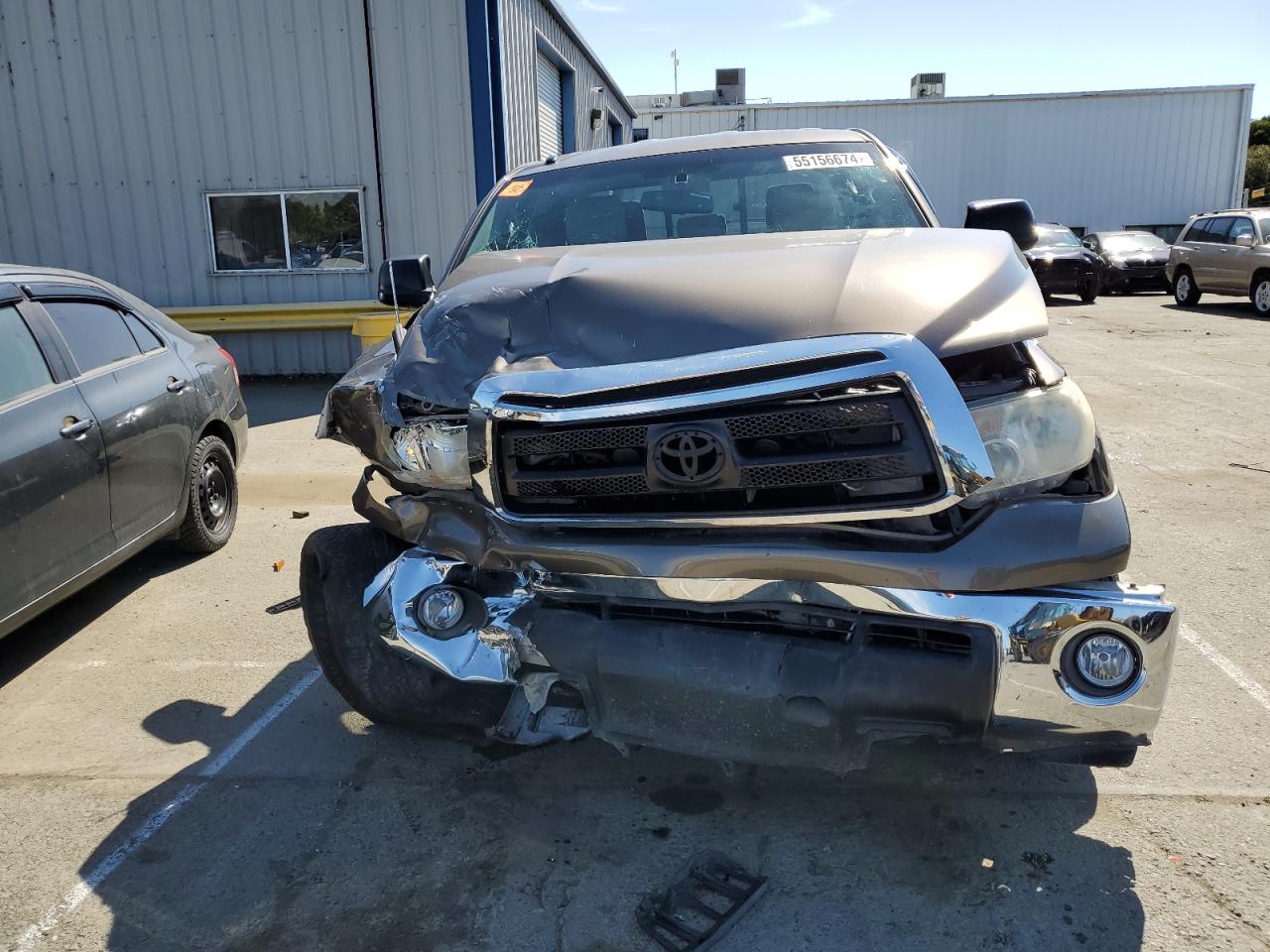 Photo 4 VIN: 5TFRY5F19BX104543 - TOYOTA TUNDRA 