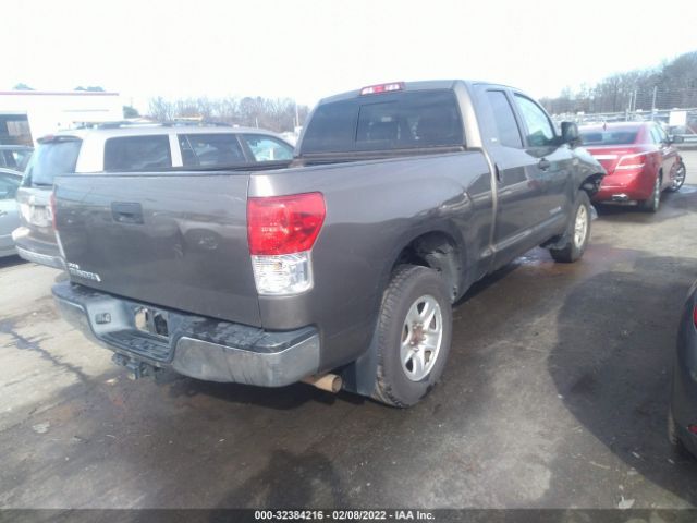 Photo 3 VIN: 5TFRY5F19BX114263 - TOYOTA TUNDRA 2WD TRUCK 