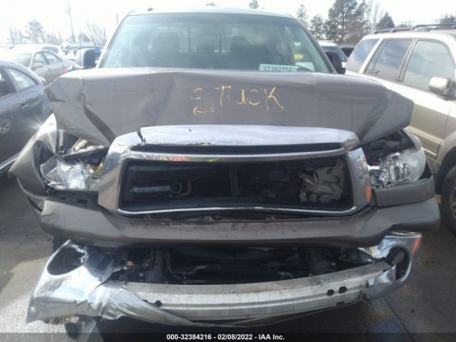 Photo 9 VIN: 5TFRY5F19BX114263 - TOYOTA TUNDRA 2WD TRUCK 