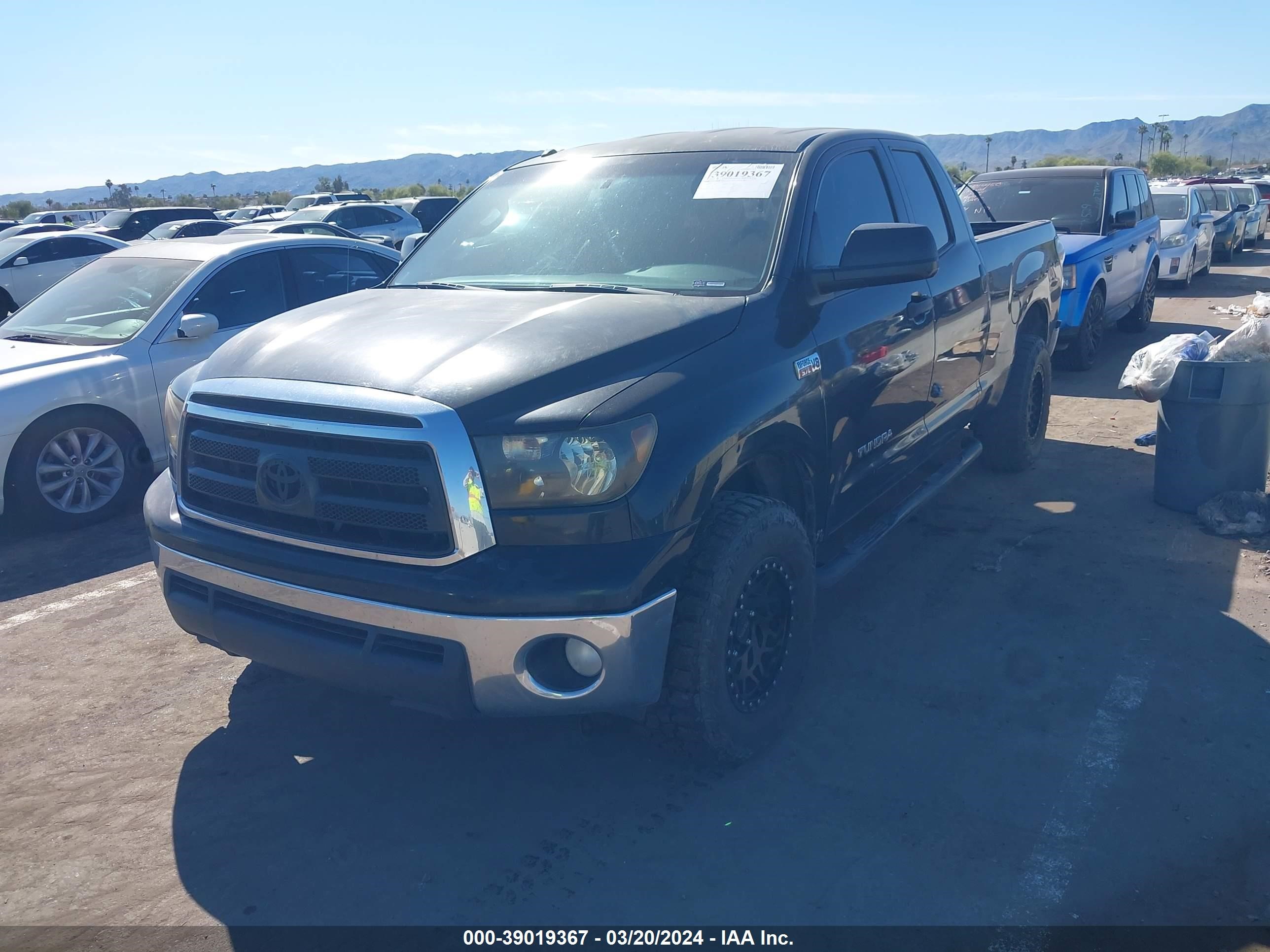 Photo 1 VIN: 5TFRY5F19CX129735 - TOYOTA TUNDRA 