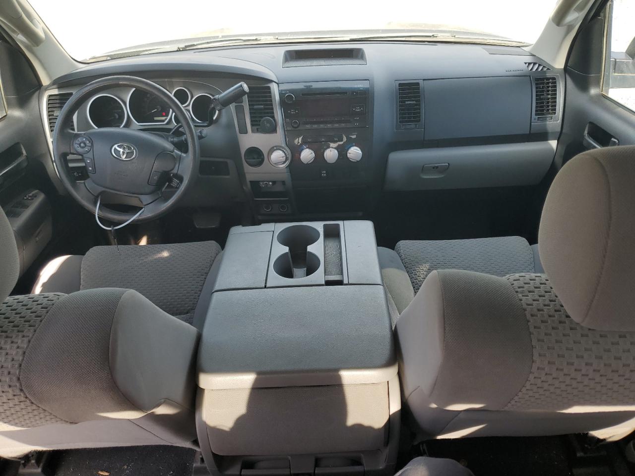 Photo 7 VIN: 5TFRY5F19DX146147 - TOYOTA TUNDRA 