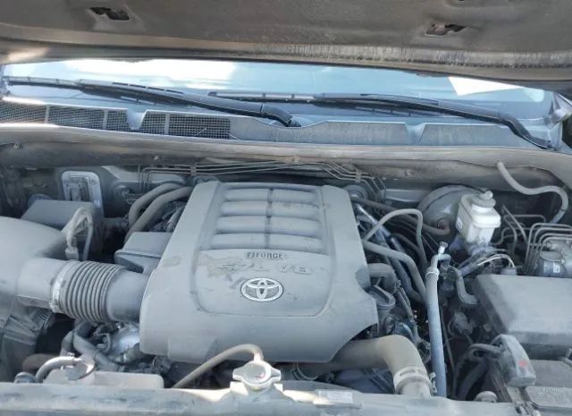 Photo 9 VIN: 5TFRY5F19KX249579 - TOYOTA TUNDRA 2WD 