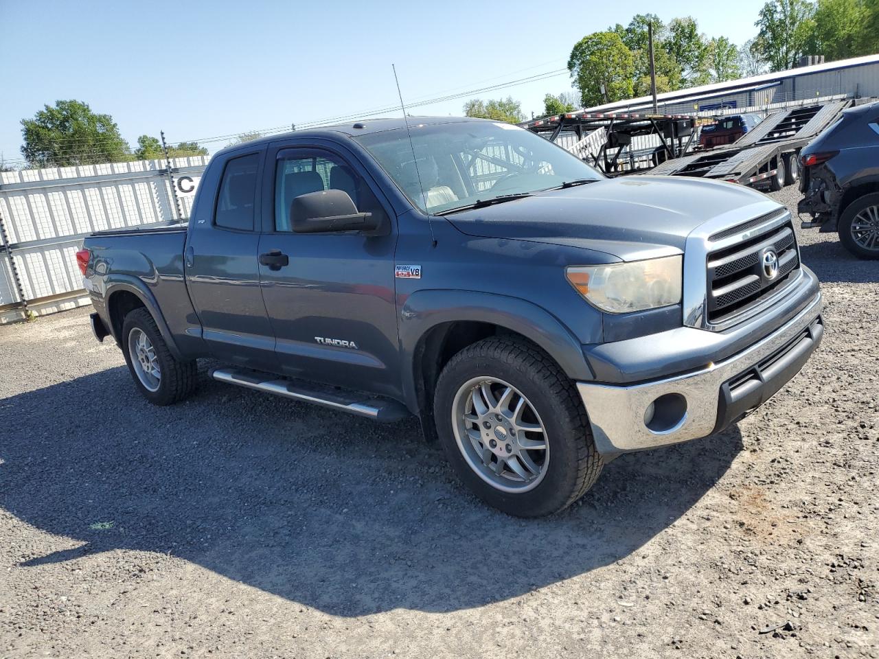 Photo 3 VIN: 5TFRY5F1XAX084642 - TOYOTA TUNDRA 