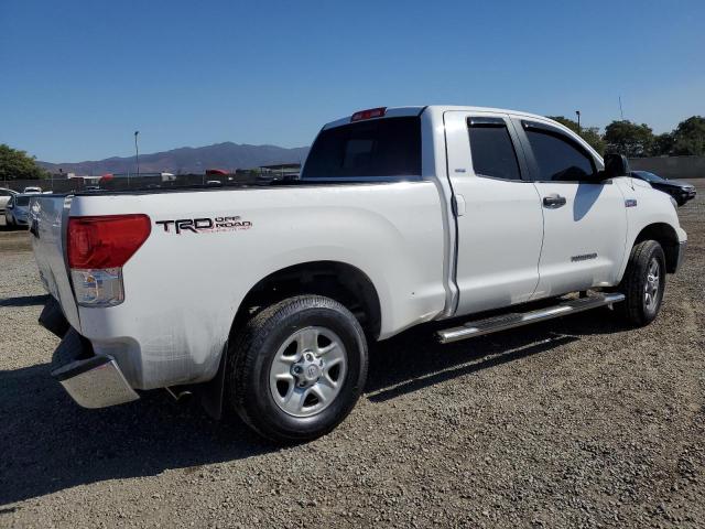 Photo 2 VIN: 5TFRY5F1XBX103384 - TOYOTA TUNDRA DOU 