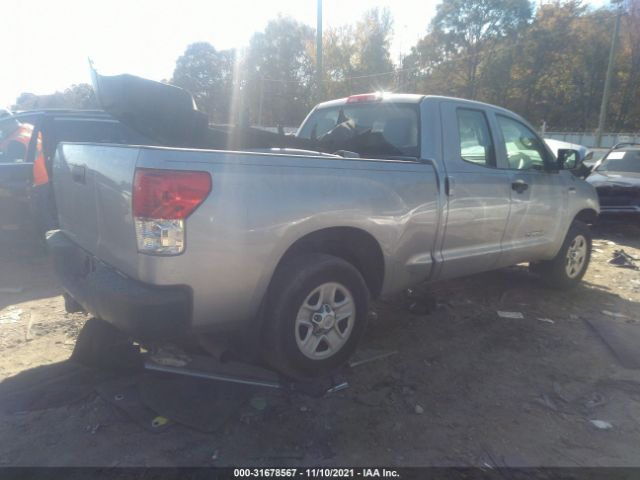 Photo 3 VIN: 5TFRY5F1XCX123653 - TOYOTA TUNDRA 2WD TRUCK 