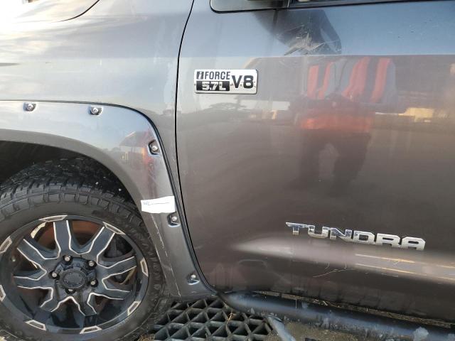 Photo 8 VIN: 5TFRY5F1XFX180049 - TOYOTA TUNDRA DOU 