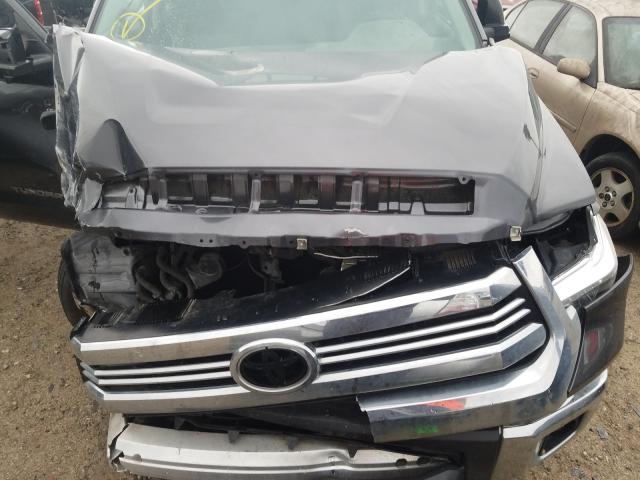 Photo 6 VIN: 5TFRY5F1XHX227275 - TOYOTA TUNDRA DOU 