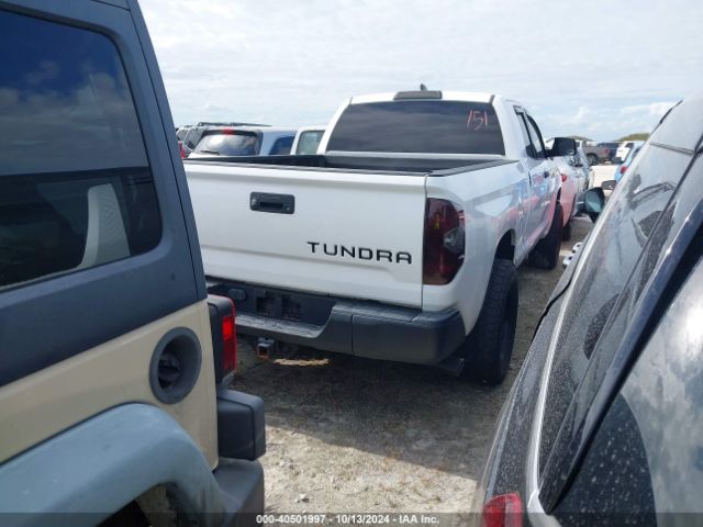 Photo 3 VIN: 5TFRY5F1XMX279547 - TOYOTA TUNDRA 