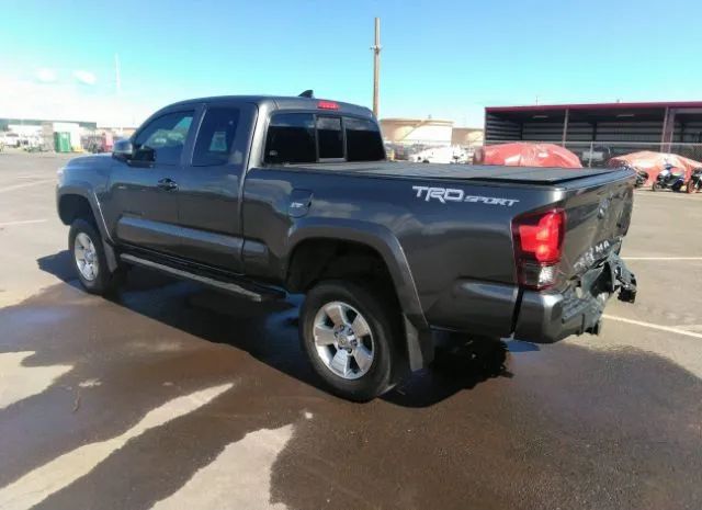 Photo 2 VIN: 5TFRZ5CN1JX061674 - TOYOTA TACOMA 