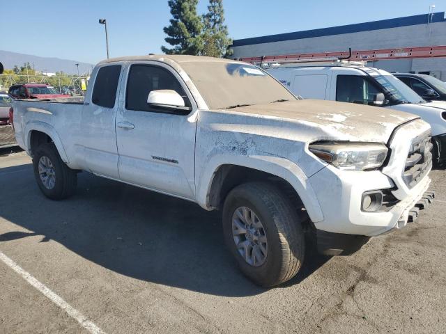 Photo 3 VIN: 5TFRZ5CN2JX061568 - TOYOTA TACOMA ACC 