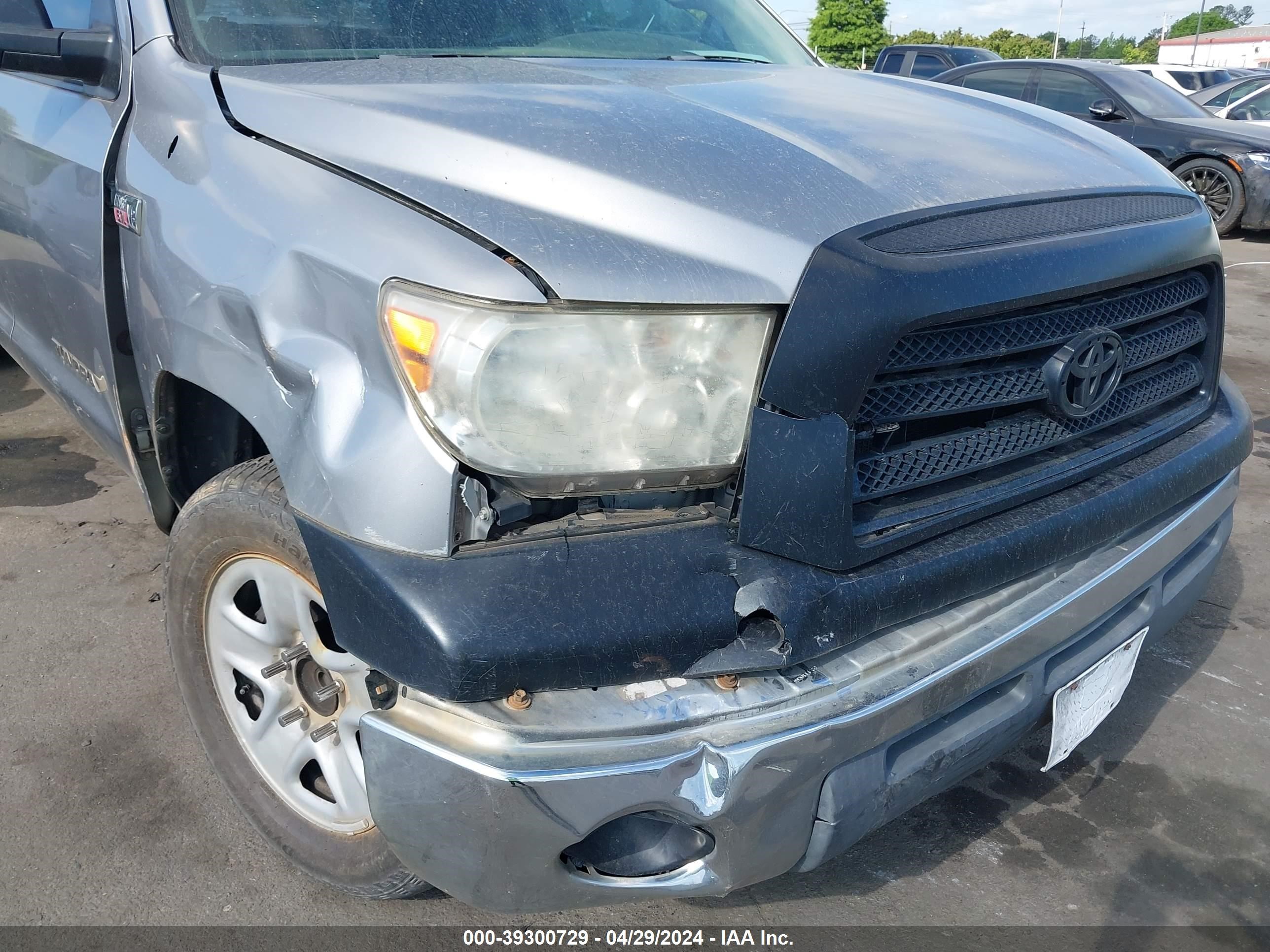 Photo 5 VIN: 5TFSV54188X005427 - TOYOTA TUNDRA 