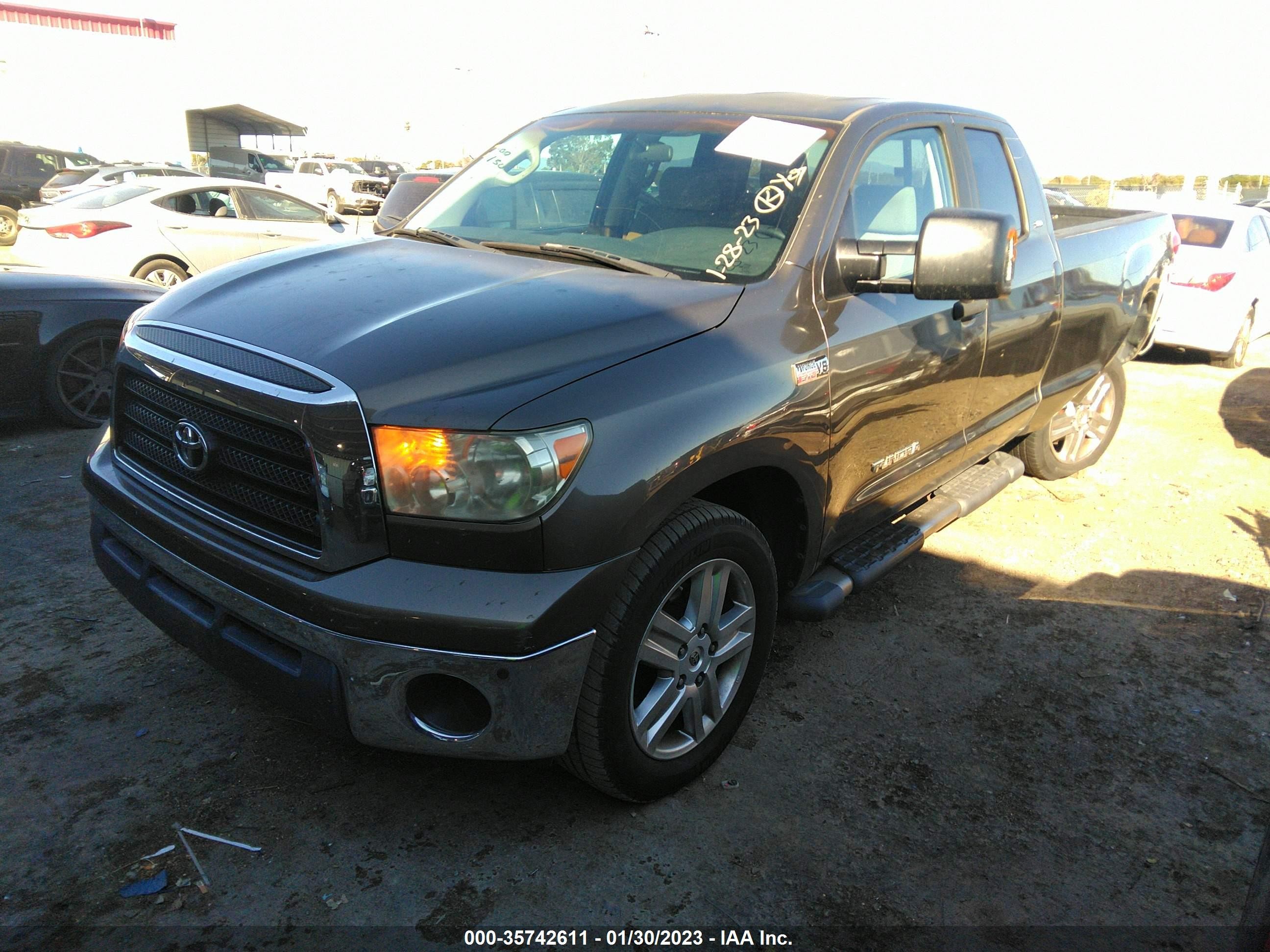 Photo 1 VIN: 5TFSV541X7X002432 - TOYOTA TUNDRA 