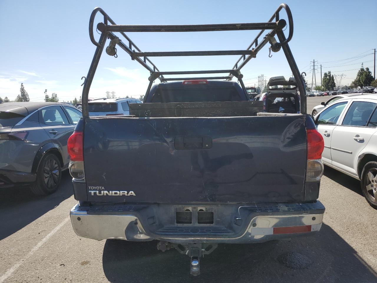 Photo 5 VIN: 5TFSV541X7X002866 - TOYOTA TUNDRA 