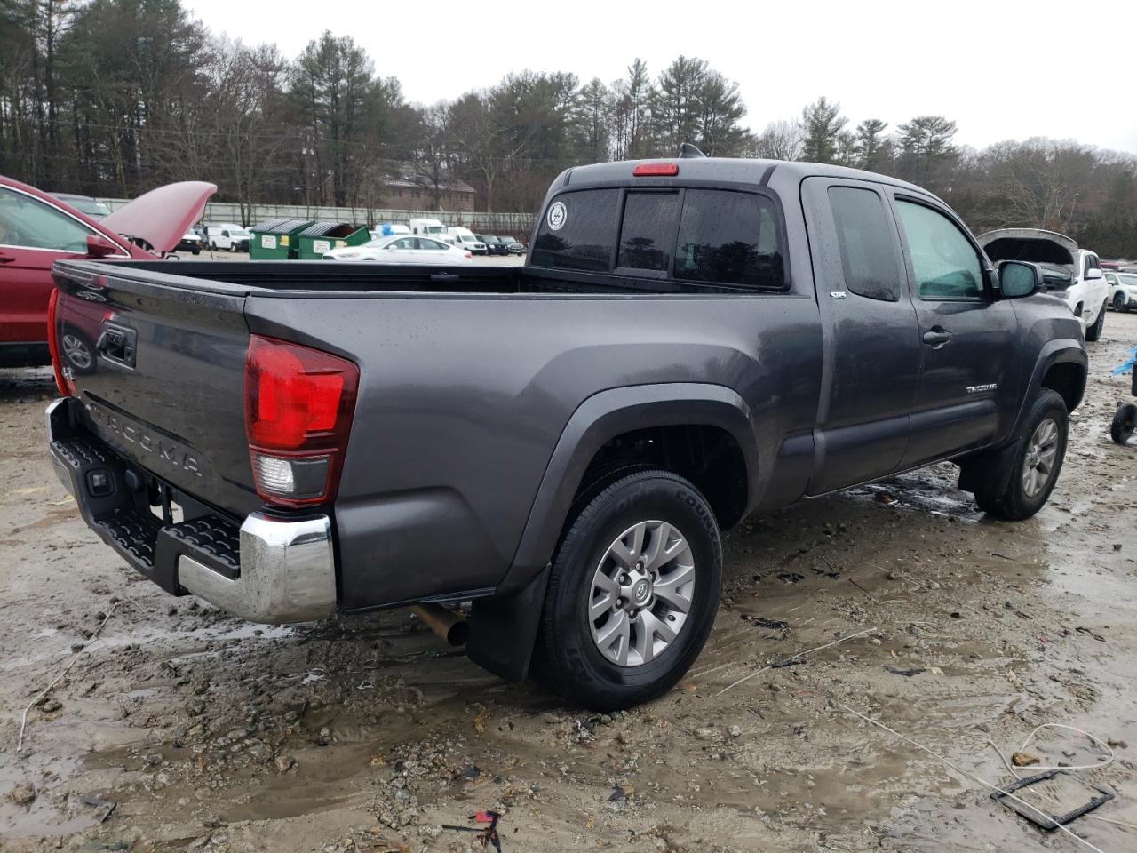 Photo 2 VIN: 5TFSX5EN9KX070063 - TOYOTA TACOMA 