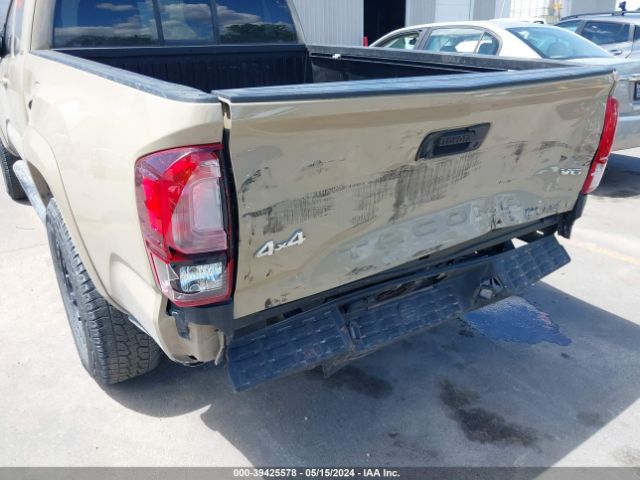 Photo 5 VIN: 5TFSZ5AN0JX164105 - TOYOTA TACOMA 