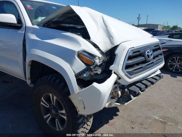 Photo 5 VIN: 5TFSZ5AN1HX078005 - TOYOTA TACOMA 