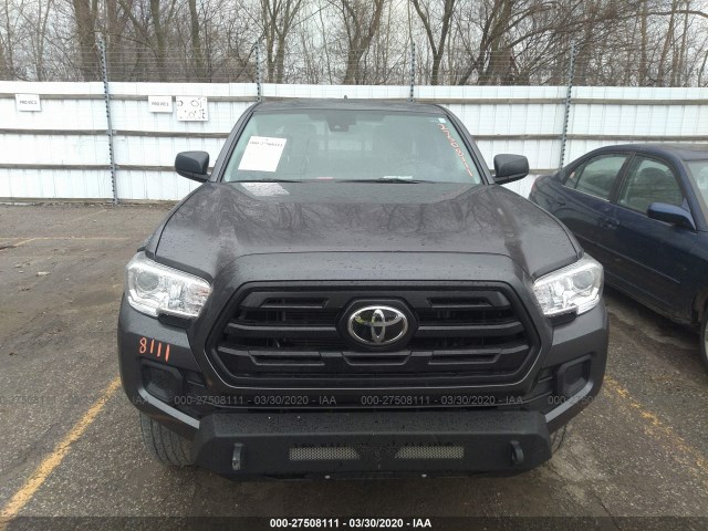 Photo 5 VIN: 5TFSZ5AN1KX178399 - TOYOTA TACOMA 4WD 