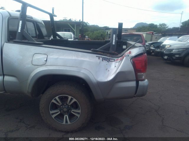 Photo 5 VIN: 5TFSZ5AN2GX040880 - TOYOTA TACOMA 