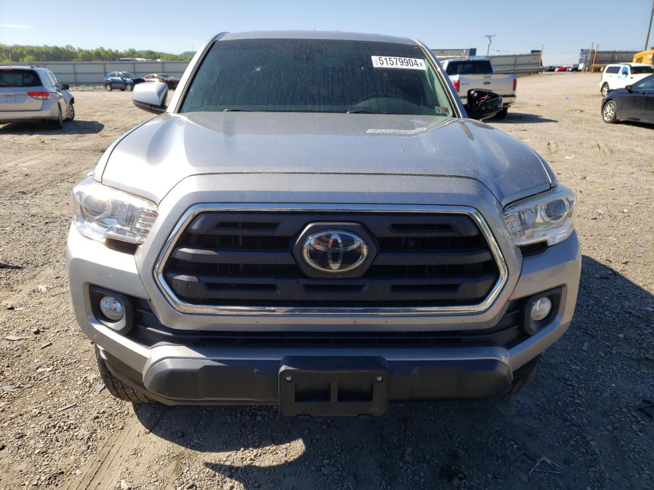 Photo 4 VIN: 5TFSZ5AN4KX183919 - TOYOTA TACOMA 