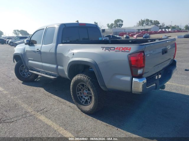 Photo 2 VIN: 5TFSZ5AN5JX153262 - TOYOTA TACOMA 