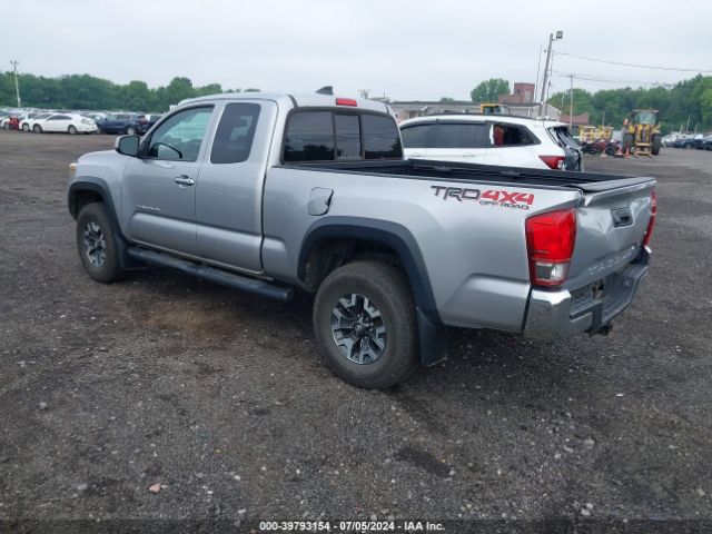 Photo 2 VIN: 5TFSZ5AN8HX108231 - TOYOTA TACOMA 