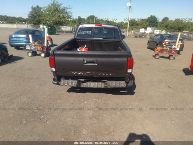 Photo 5 VIN: 5TFSZ5AN8KX200091 - TOYOTA TACOMA 4WD 