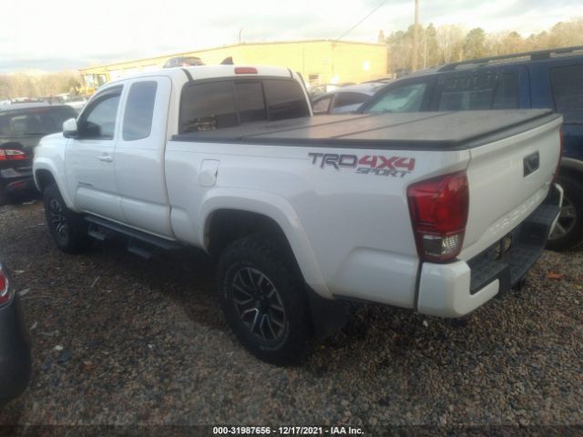 Photo 2 VIN: 5TFSZ5AN9HX092606 - TOYOTA TACOMA 