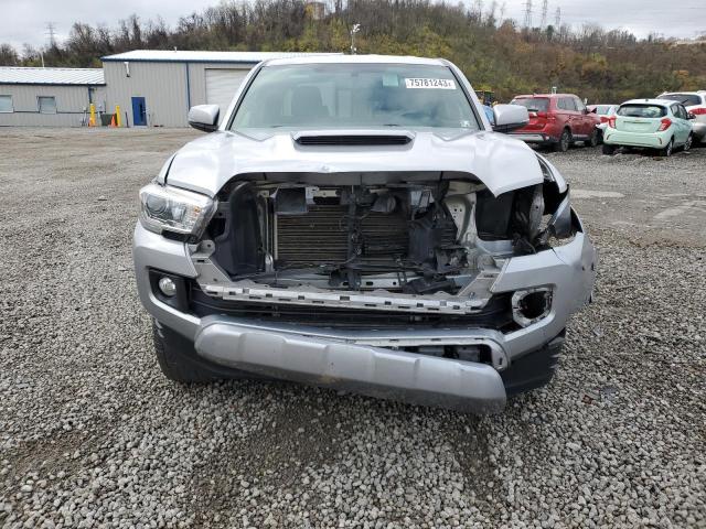 Photo 4 VIN: 5TFSZ5AN9HX115429 - TOYOTA TACOMA 