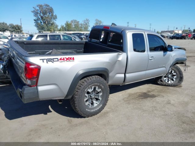 Photo 3 VIN: 5TFSZ5AN9JX127490 - TOYOTA TACOMA 