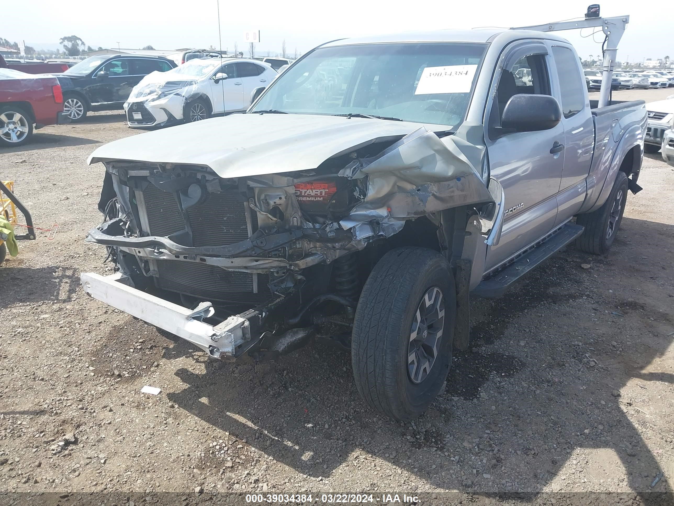 Photo 5 VIN: 5TFTU4GN2EX052500 - TOYOTA TACOMA 