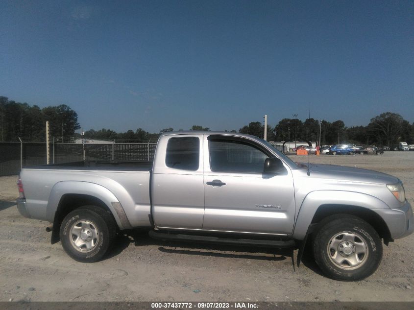 Photo 13 VIN: 5TFTU4GN3DX029046 - TOYOTA TACOMA 