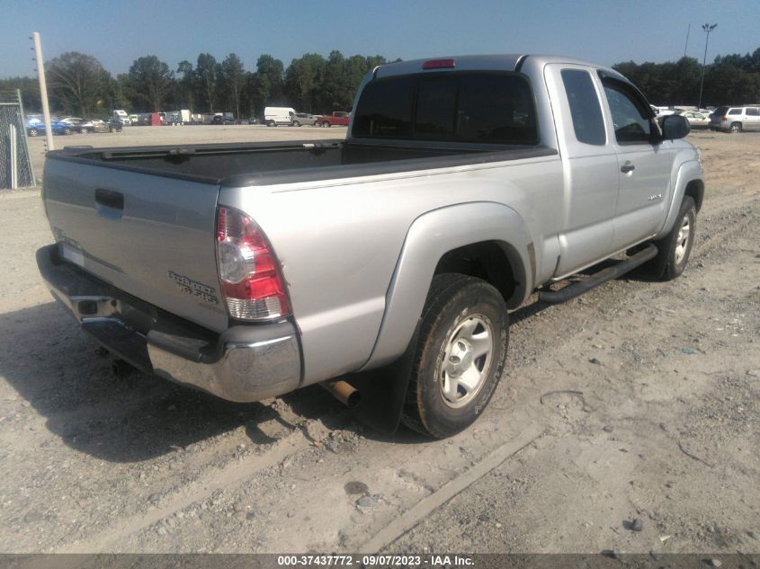 Photo 3 VIN: 5TFTU4GN3DX029046 - TOYOTA TACOMA 