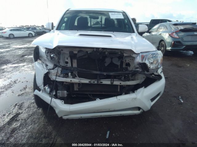 Photo 5 VIN: 5TFTU4GN3DX048888 - TOYOTA TACOMA 