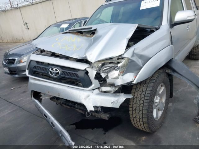 Photo 5 VIN: 5TFTU4GN3DX049149 - TOYOTA TACOMA 