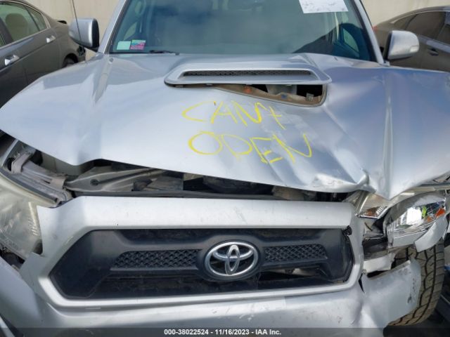 Photo 9 VIN: 5TFTU4GN3DX049149 - TOYOTA TACOMA 