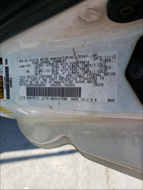 Photo 9 VIN: 5TFTU4GN5DX036659 - TOYOTA TACOMA PRE 