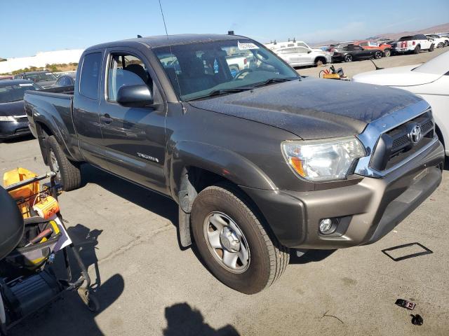 Photo 3 VIN: 5TFTU4GN5EX062602 - TOYOTA TACOMA PRE 