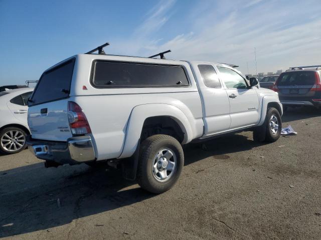 Photo 2 VIN: 5TFTU4GN5FX073567 - TOYOTA TACOMA PRE 