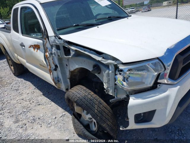 Photo 5 VIN: 5TFTU4GN6CX015673 - TOYOTA TACOMA 