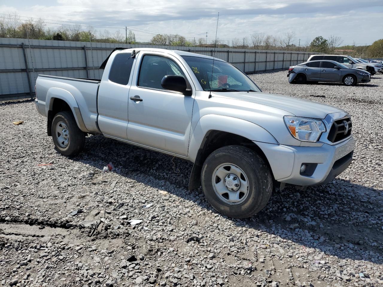 Photo 3 VIN: 5TFTU4GN6DX029784 - TOYOTA TACOMA 