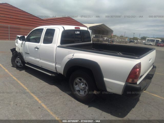 Photo 2 VIN: 5TFTU4GN6DX044950 - TOYOTA TACOMA 