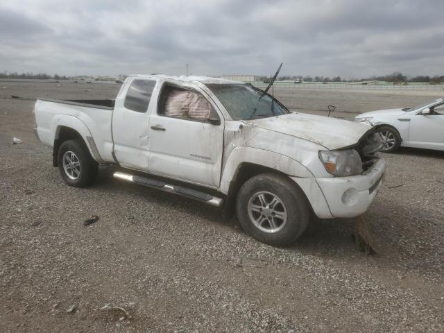 Photo 3 VIN: 5TFTU4GN7BX008682 - TOYOTA TACOMA PRE 