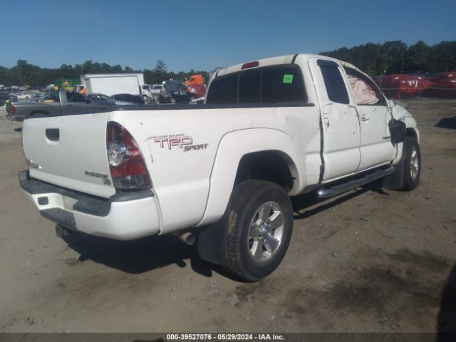 Photo 3 VIN: 5TFTU4GN7DX029759 - TOYOTA TACOMA 