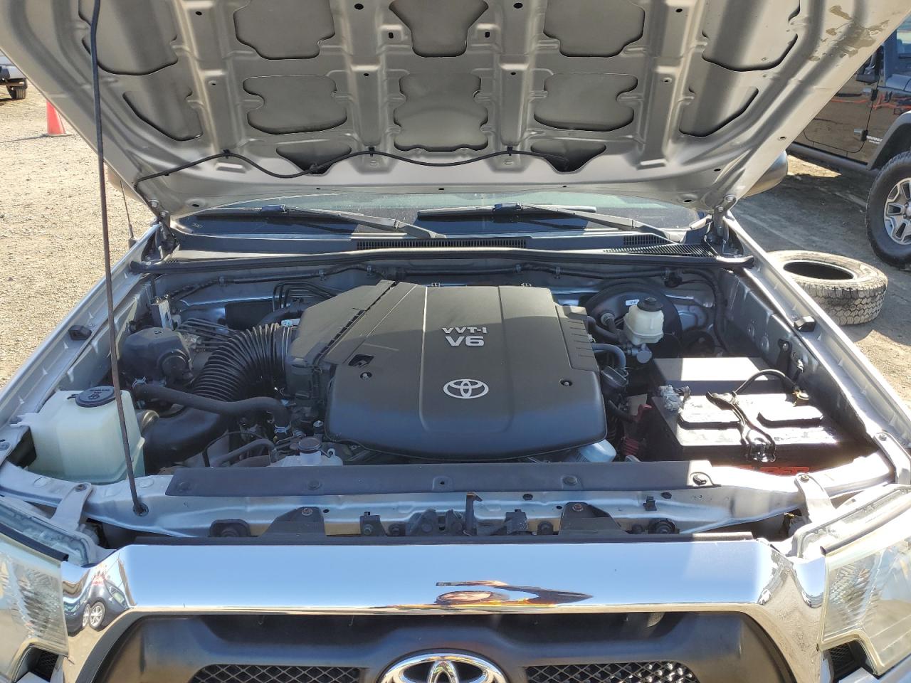 Photo 10 VIN: 5TFTU4GN9DX050144 - TOYOTA TACOMA 