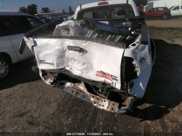 Photo 5 VIN: 5TFTU4GN9EX056642 - TOYOTA TACOMA 