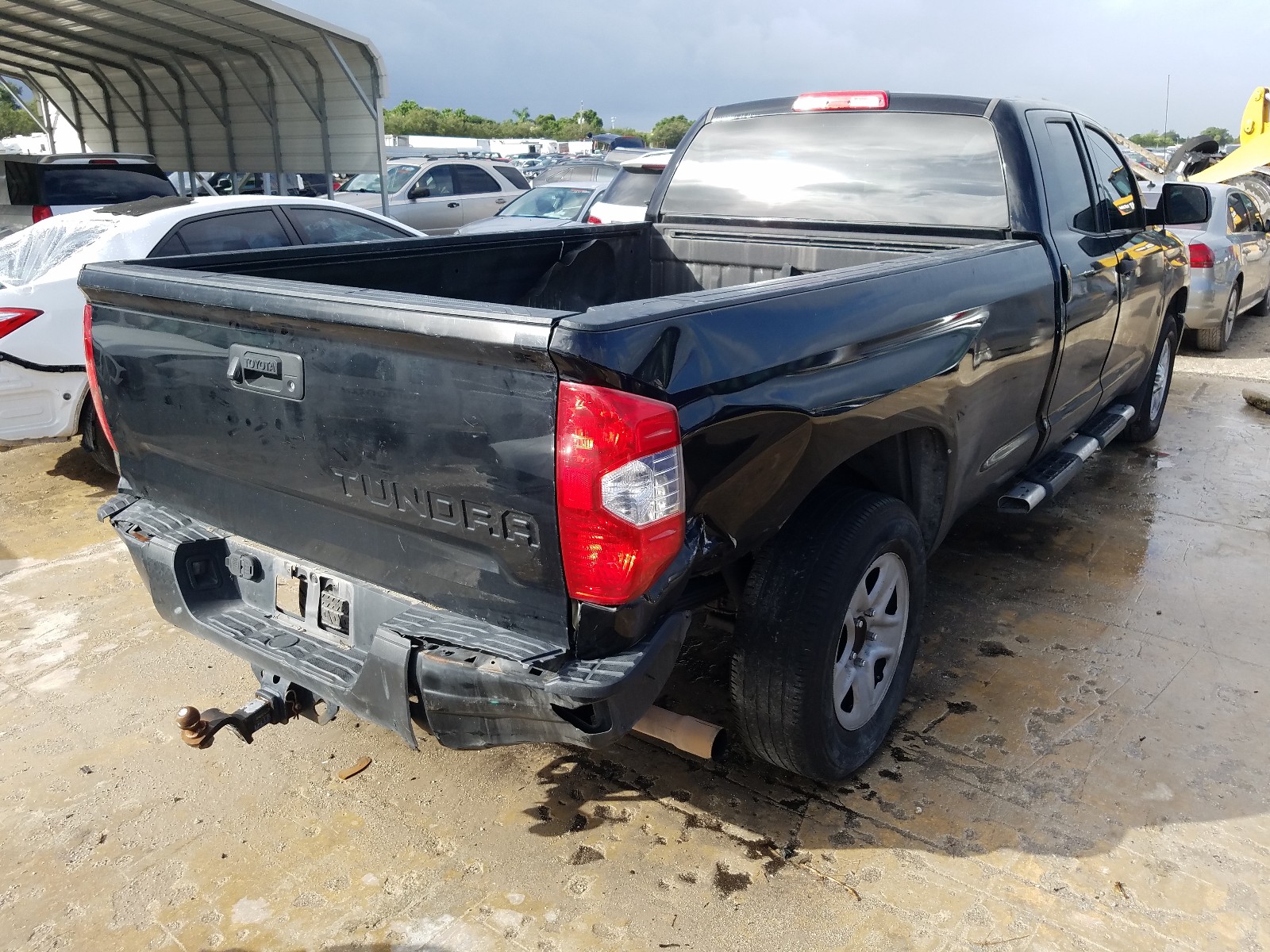 Photo 3 VIN: 5TFTW5F15HX009613 - TOYOTA TUNDRA DOU 