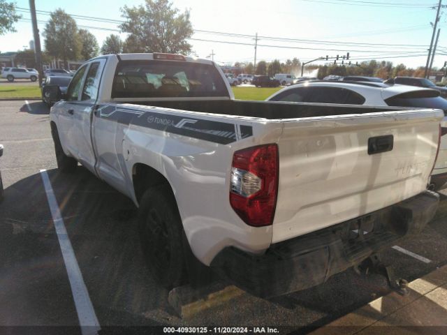 Photo 2 VIN: 5TFTW5F17HX009757 - TOYOTA TUNDRA 