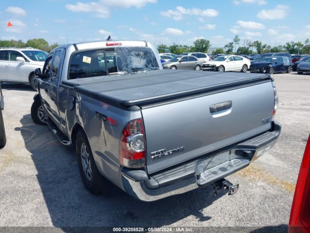 Photo 2 VIN: 5TFTX4CN1FX064586 - TOYOTA TACOMA 